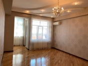 Satılır 3 otaqlı 86 m2 yeni tikili 9 mkr