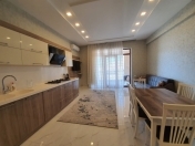 İcarəyə verilir 4 otaqlı 325 m2 yeni tikili Şah İsmayıl Xətai m.