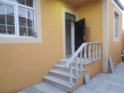 Satılır 2 otaqlı 62 m2 həyət evi Saray