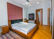 İcarəyə verilir 4 otaqlı 250 m2 yeni tikili 28 Mall