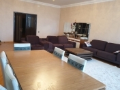 Satılır 4 otaqlı 196 m2 yeni tikili Elmlər Akademiyası m.