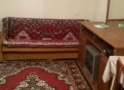 İcarəyə verilir 1 otaqlı 33 m2 köhnə tikili İnşaatçılar m.