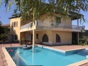 Satılır 5 otaqlı 200 m2 bağ evi Novxanı