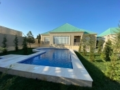 Satılır 5 otaqlı 220 m2 bağ evi Mərdəkan