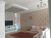Satılır 4 otaqlı 230 m2 həyət evi Albalı