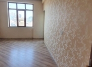 Satılır 2 otaqlı 61 m2 yeni tikili Qara Qarayev m.