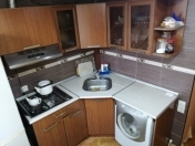 İcarəyə verilir 2 otaqlı 55 m2 köhnə tikili İnşaatçılar m.