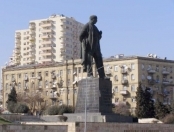 Satılır 4 otaqlı 88 m2 köhnə tikili İçəri Şəhər m.