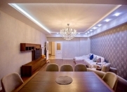 Satılır 3 otaqlı 140 m2 yeni tikili Badamdar