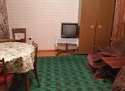 İcarəyə verilir 1 otaqlı 35 m2 köhnə tikili İnşaatçılar m.