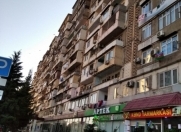 Satılır 1 otaqlı 50 m2 köhnə tikili Lider telekanalı