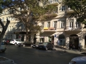 Satılır 5 otaqlı 145 m2 köhnə tikili Landmark