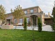 Satılır 5 otaqlı 260 m2 bağ evi Mərdəkan