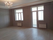 Satılır 3 otaqlı 140 m2 yeni tikili 8 mkr