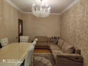 Satılır 3 otaqlı 90 m2 köhnə tikili 9 mkr
