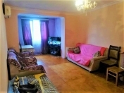 Satılır 1 otaqlı 30 m2 köhnə tikili İnşaatçılar m.