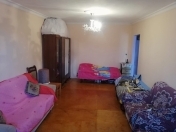 Satılır 1 otaqlı 38 m2 köhnə tikili Yasamal r.