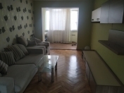 İcarəyə verilir 2 otaqlı 54 m2 köhnə tikili Elmlər Akademiyası m.