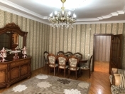 Satılır 3 otaqlı 130 m2 yeni tikili Nəriman Nərimanov m.