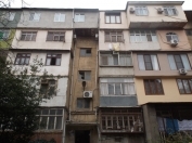 İcarəyə verilir 1 otaqlı 30 m2 köhnə tikili Gənclik m.