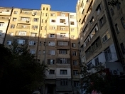 Satılır 4 otaqlı 100 m2 köhnə tikili Bakıxanov