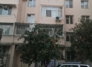 İcarəyə verilir 1 otaqlı 30 m2 köhnə tikili 28 May m.