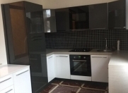 Satılır 3 otaqlı 135 m2 yeni tikili 28 May m.