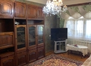 İcarəyə verilir 3 otaqlı 70 m2 köhnə tikili 6 mkr