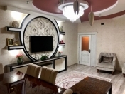 Satılır 4 otaqlı 130 m2 köhnə tikili Elmlər Akademiyası m.