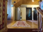 İcarəyə verilir 8 otaqlı 200 m2 həyət evi Şəki