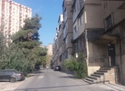 Satılır 4 otaqlı 90 m2 köhnə tikili Ukrayna dairəsi