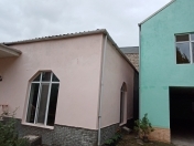 Satılır 4 otaqlı 200 m2 həyət evi 9 mkr