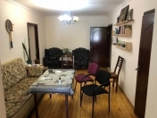 İcarəyə verilir 2 otaqlı 50 m2 köhnə tikili Elmlər Akademiyası m.