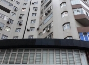 Satılır 1 otaqlı 72 m2 yeni tikili İnşaatçılar m.