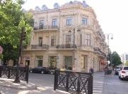 Satılır 3 otaqlı 127 m2 köhnə tikili 28 May m.