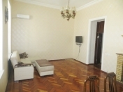 İcarəyə verilir 2 otaqlı 50 m2 köhnə tikili Sahil m.