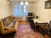 İcarəyə verilir 2 otaqlı 45 m2 köhnə tikili Elmlər Akademiyası m.