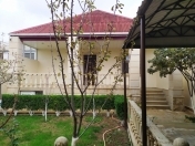 Satılır 3 otaqlı 130 m2 bağ evi Qala