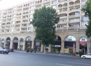 Satılır 2 otaqlı 48 m2 köhnə tikili 28 May m.