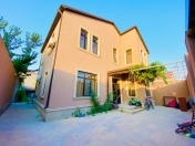 Satılır 4 otaqlı 170 m2 həyət evi Mərdəkan