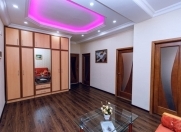 Satılır 2 otaqlı 120 m2 yeni tikili 28 May m.