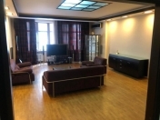 İcarəyə verilir 3 otaqlı 150 m2 yeni tikili 28 May m.