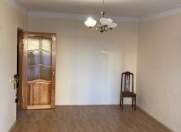 Satılır 1 otaqlı 35 m2 köhnə tikili İnşaatçılar m.