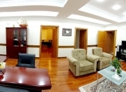 İcarəyə verilir 4 otaqlı 130 m2 ofis Elmlər Akademiyası m.