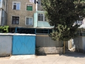 Satılır 3 otaqlı 70 m2 köhnə tikili Qara Qarayev m.