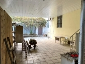 Satılır 6 otaqlı 170 m2 köhnə tikili İnşaatçılar m.