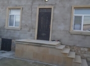 Satılır 3 otaqlı 100 m2 həyət evi Binə