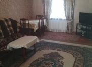 Satılır 8 otaqlı 200 m2 köhnə tikili Bakıxanov