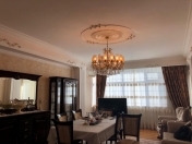 Satılır 4 otaqlı 178 m2 yeni tikili Montin