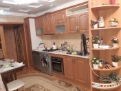 Satılır 4 otaqlı 110 m2 köhnə tikili Həzi Aslanov